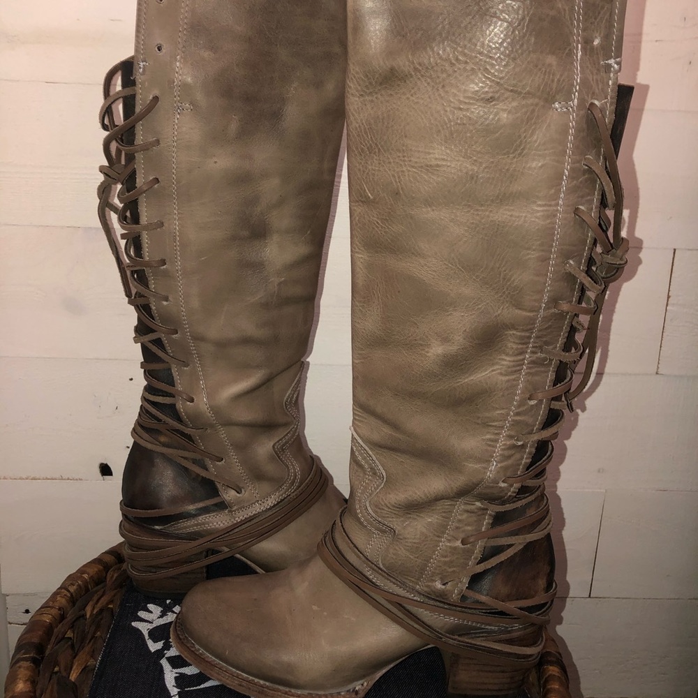 Freebird by Steven - Coal Stone Boots - Picture 2 of 8